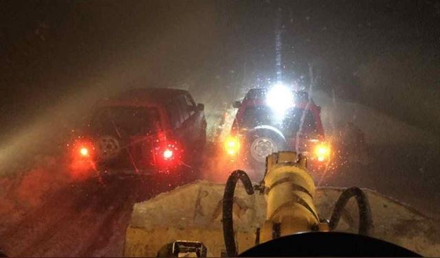 إنقاذ شبان احتجزتهم الثلوج 7 ساعات في صنين