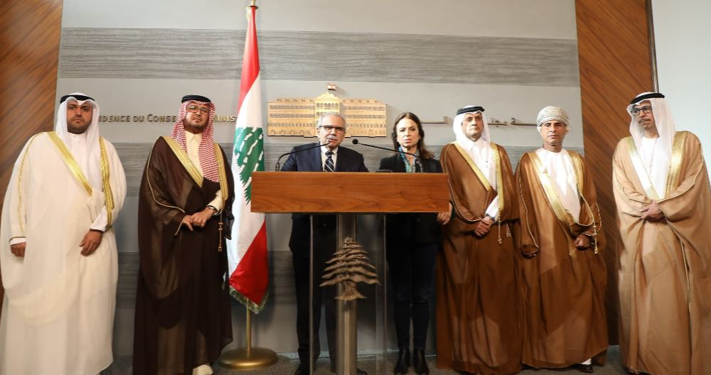 رئيس الحكومة بعد اجتماعه مع سفراء دول مجلس التعاون الخليجي: أطلعتهم على التغييرات الأمنية في المطار ومحيطه والجهوزية لتأمين أمنهم خلال الصيف