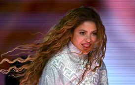 شاكيرا توجّه رسالة بالعربية قبل حفلها في مصر… وتفاعل واسع على مواقع التواصل